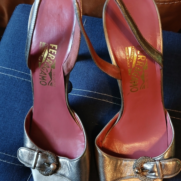 Designer sandals - Picture 2 of 6